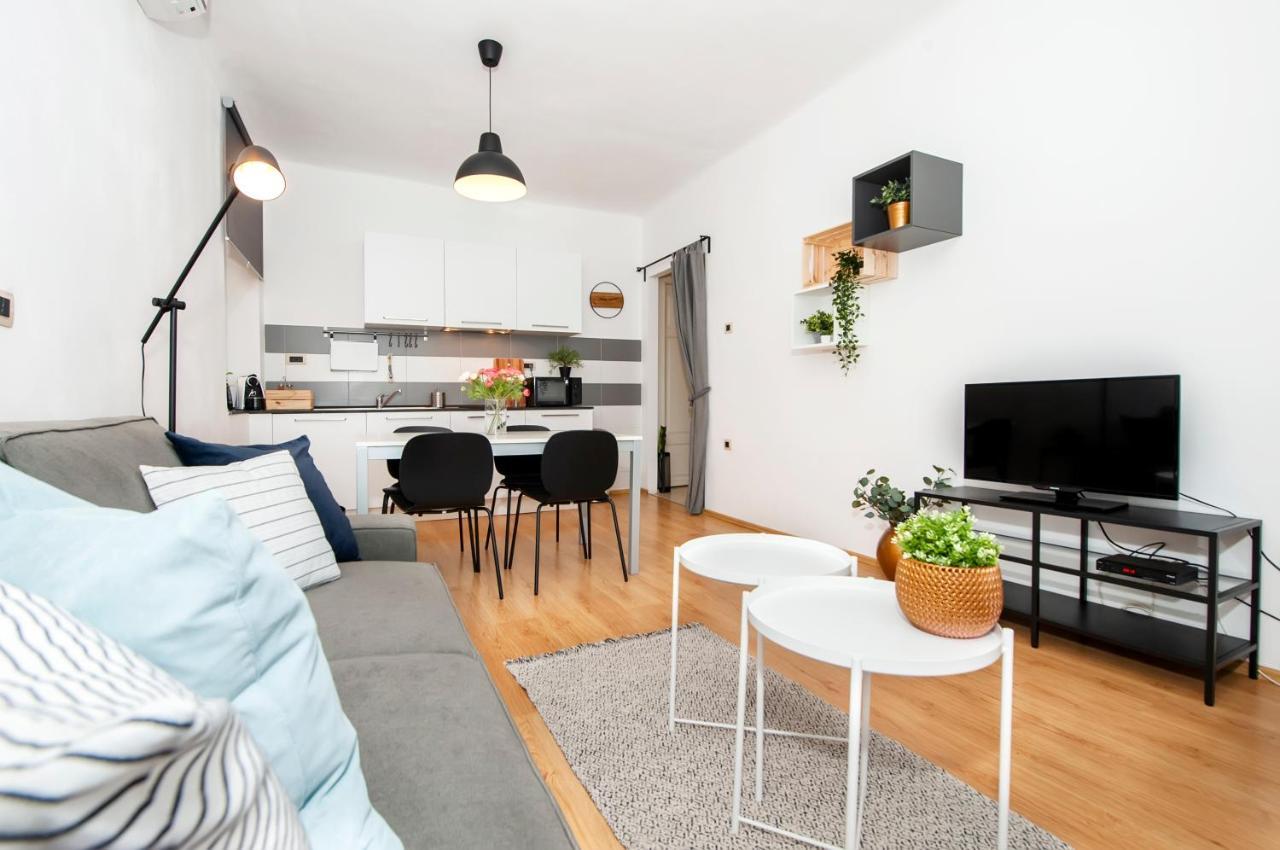 Apartment Mimi Ровінь Екстер'єр фото