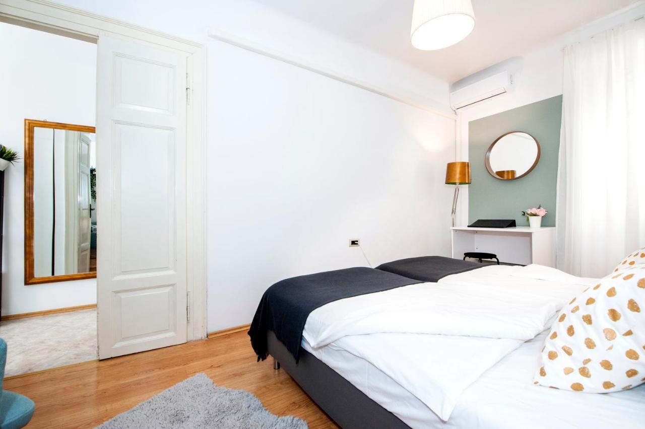 Apartment Mimi Ровінь Екстер'єр фото